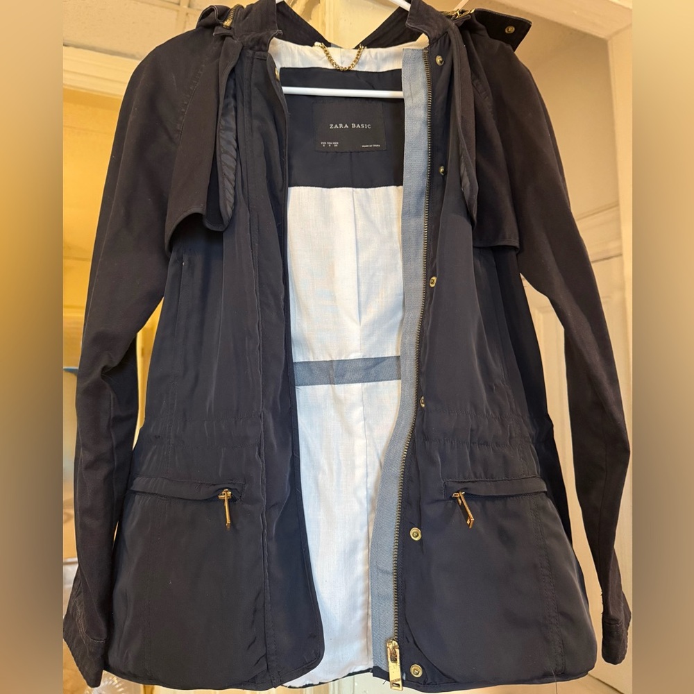 Zara Navy Blue lightweight jacket with hood and pockets